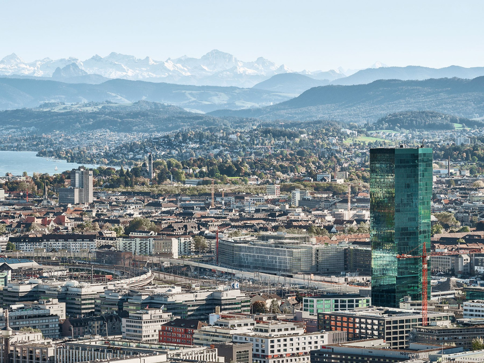 ZKB Swiss Equities and Real Estate